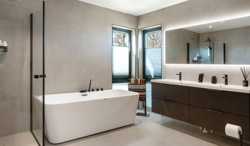 Bad og små byggeoppdrag