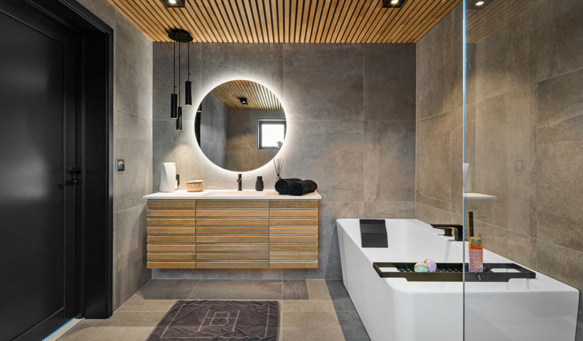 Bad og små byggeoppdrag