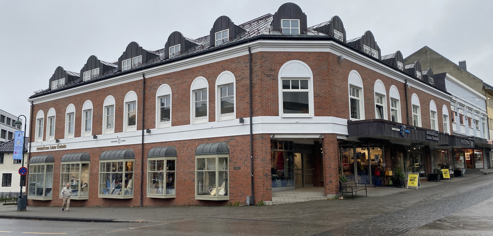 Næringsbygg